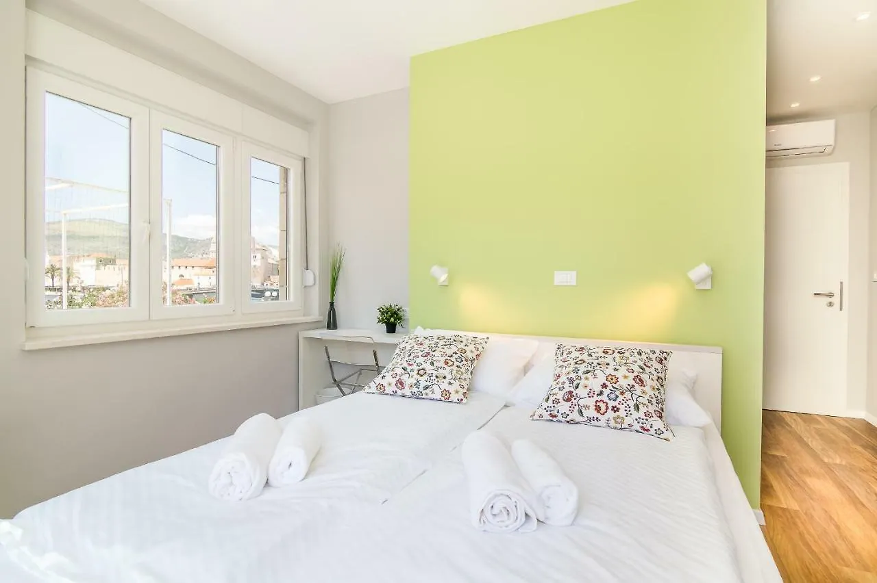 4 Elements Old Town Views Rooms Trogir Gasthuis